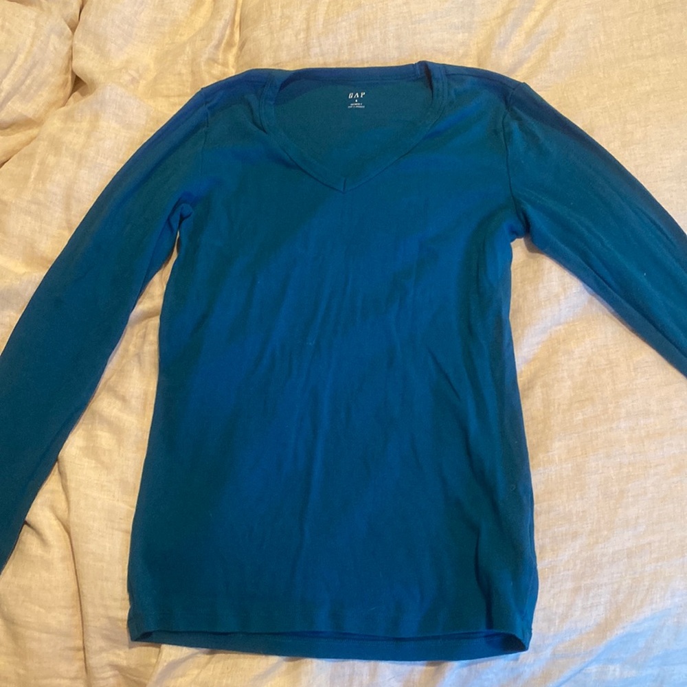Gap Long Sleeve V Neck Tee